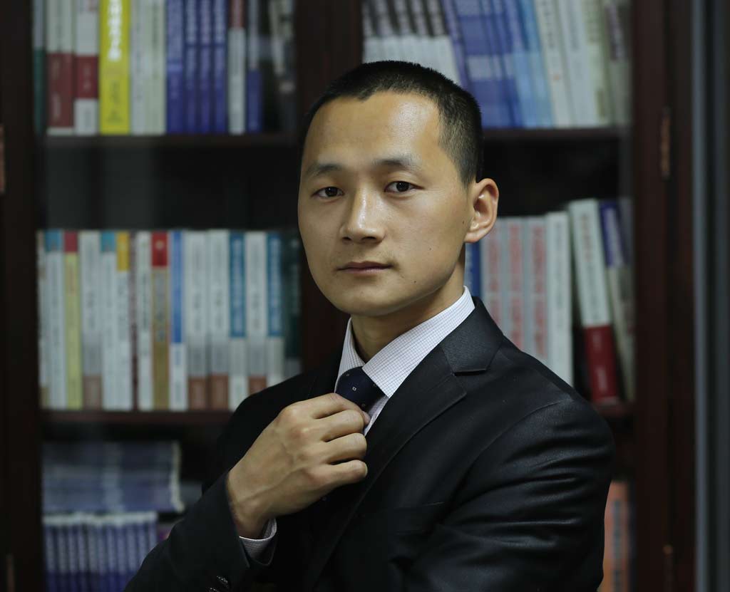 任鹏辉律师